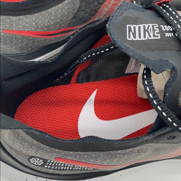 NIKE ZOOM GRAVITY black/university red-white - Picture 15 of 16